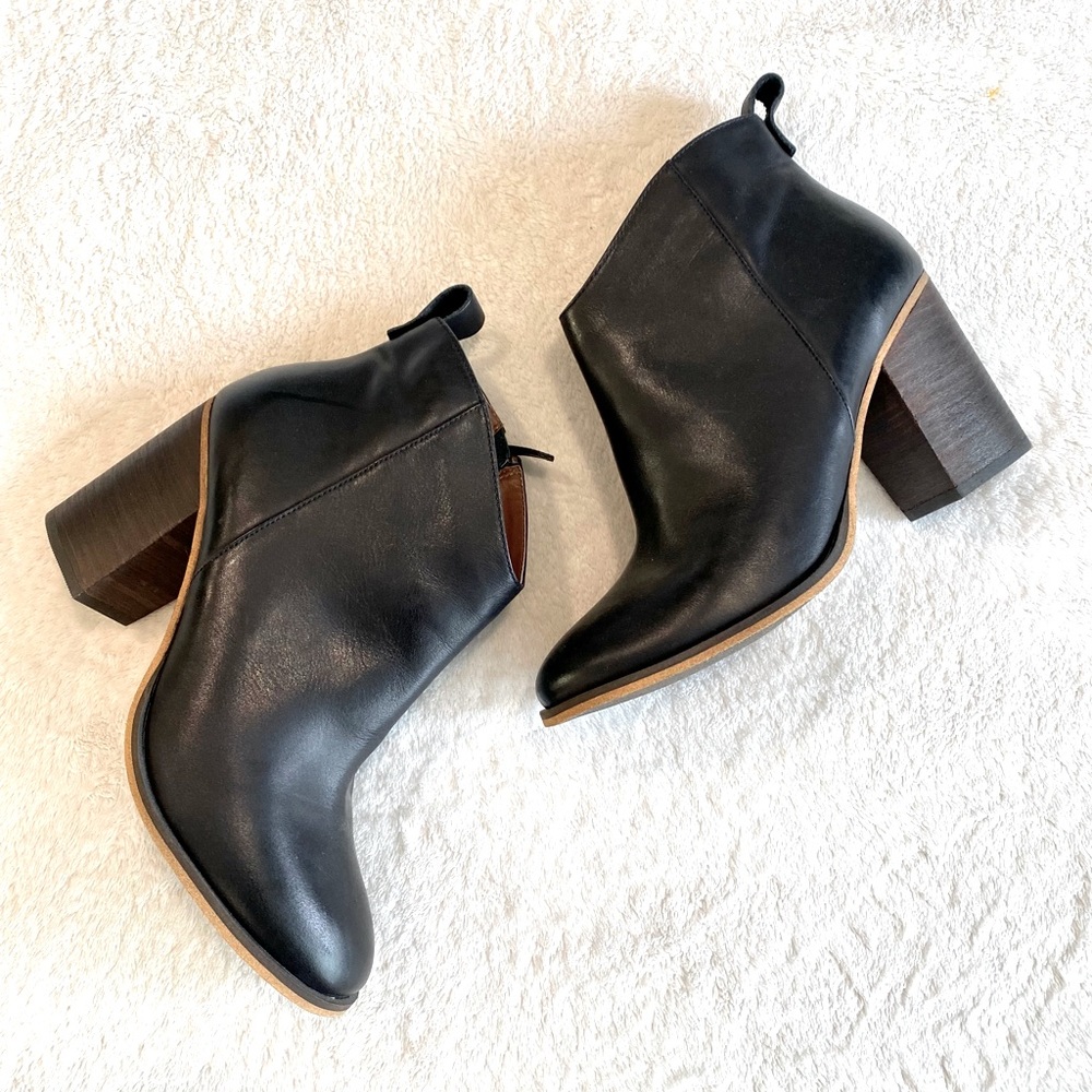 {BP} Black Ankle Booties